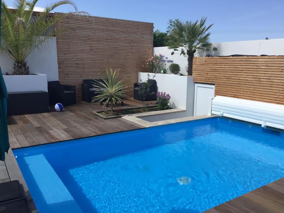 Villa Exceptionnelle Piscine Et Jardin Prive Sejour Haut De Gamme Proche La Rochelle Sainte-Soulle Экстерьер фото